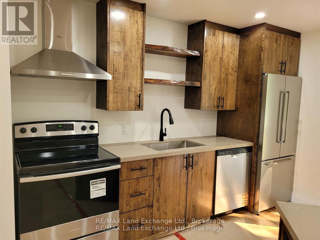 325 Ojibwa Trail, Huron-Kinloss, Ontario  N0G 2R0 - Photo 3 - X12434835