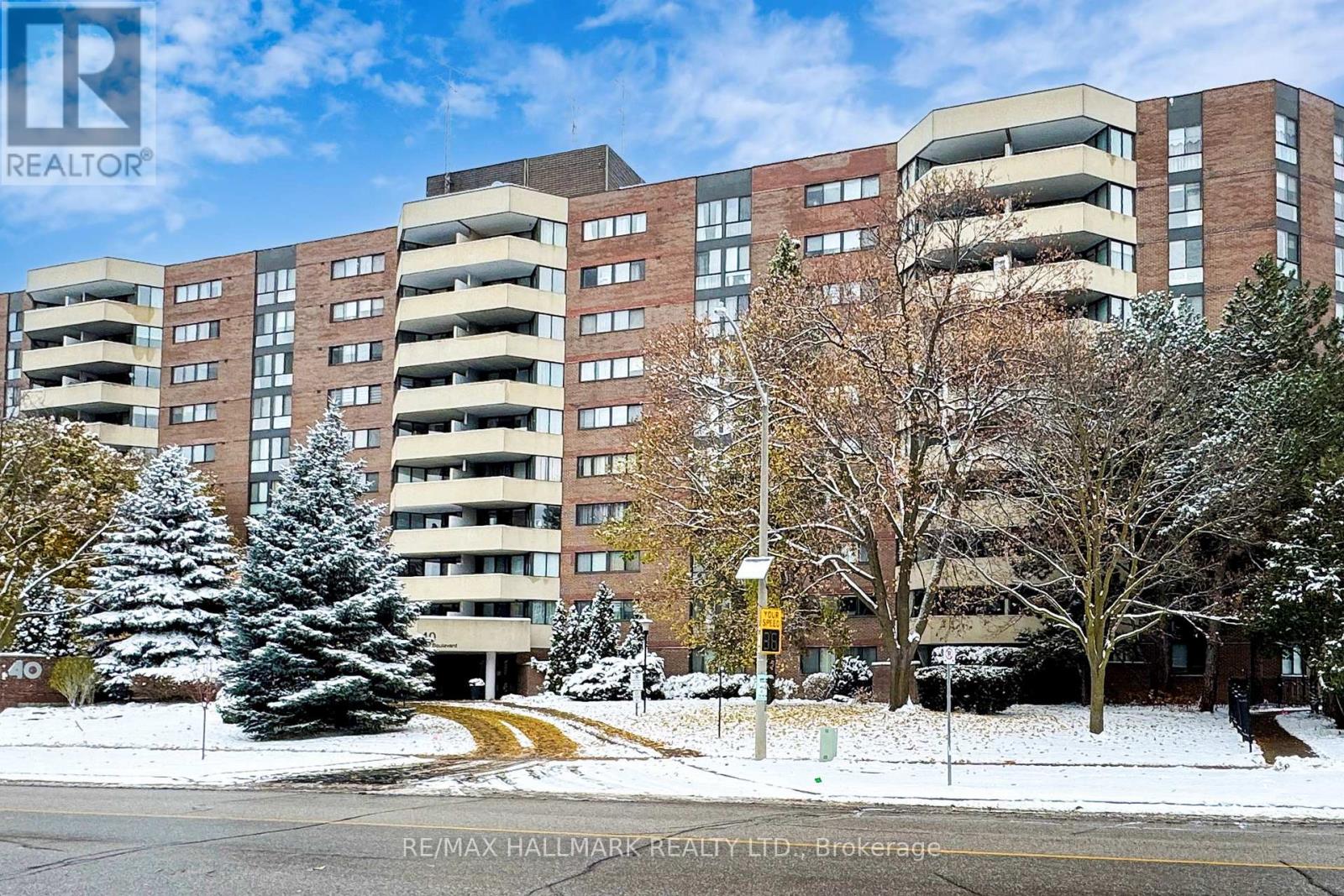 308 - 40 BAIF AVENUE, Richmond Hill, Ontario