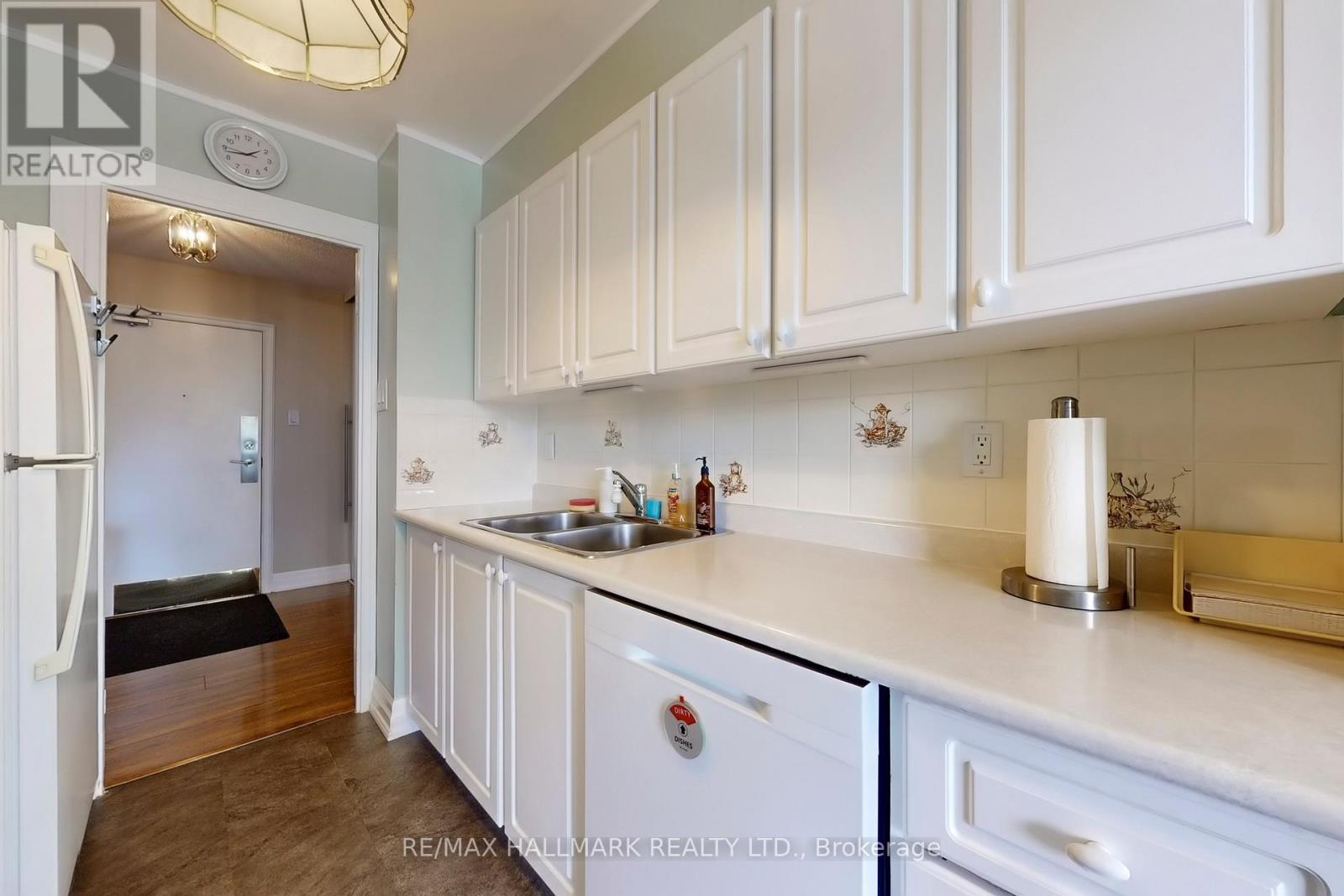 308 - 40 Baif Avenue, Richmond Hill, Ontario  L4C 5M9 - Photo 12 - N12531986