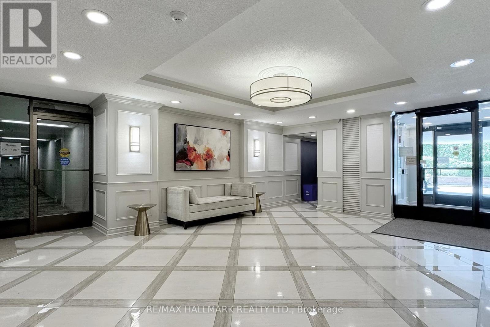 308 - 40 Baif Avenue, Richmond Hill, Ontario  L4C 5M9 - Photo 2 - N12531986