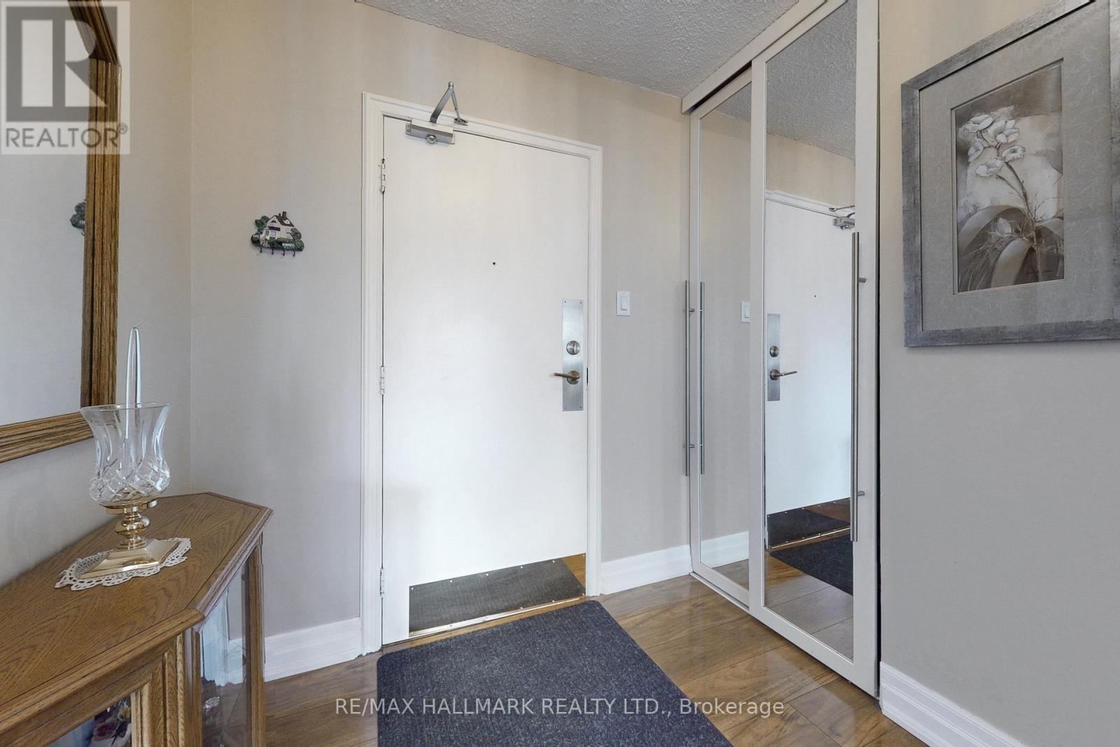 308 - 40 Baif Avenue, Richmond Hill, Ontario  L4C 5M9 - Photo 4 - N12531986