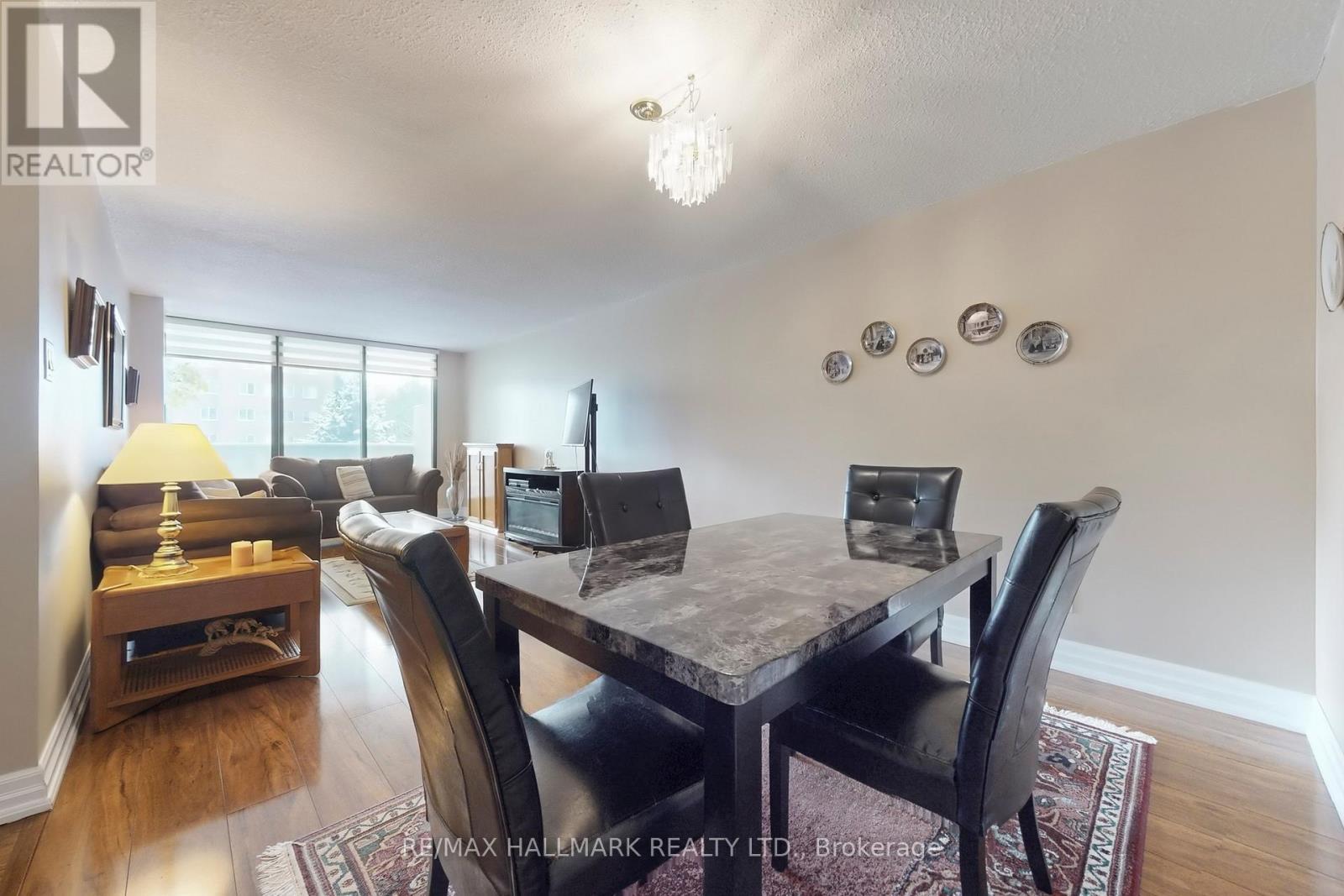 308 - 40 Baif Avenue, Richmond Hill, Ontario  L4C 5M9 - Photo 5 - N12531986