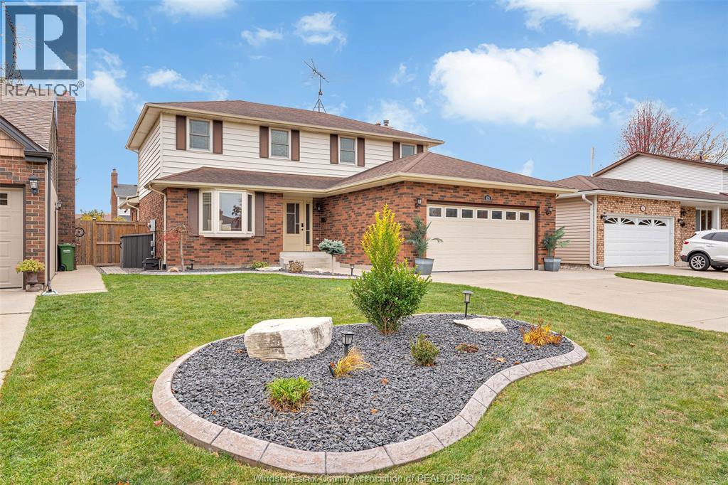 673 Gauthier, Tecumseh, Ontario  N8N 3P7 - Photo 2 - 25028412