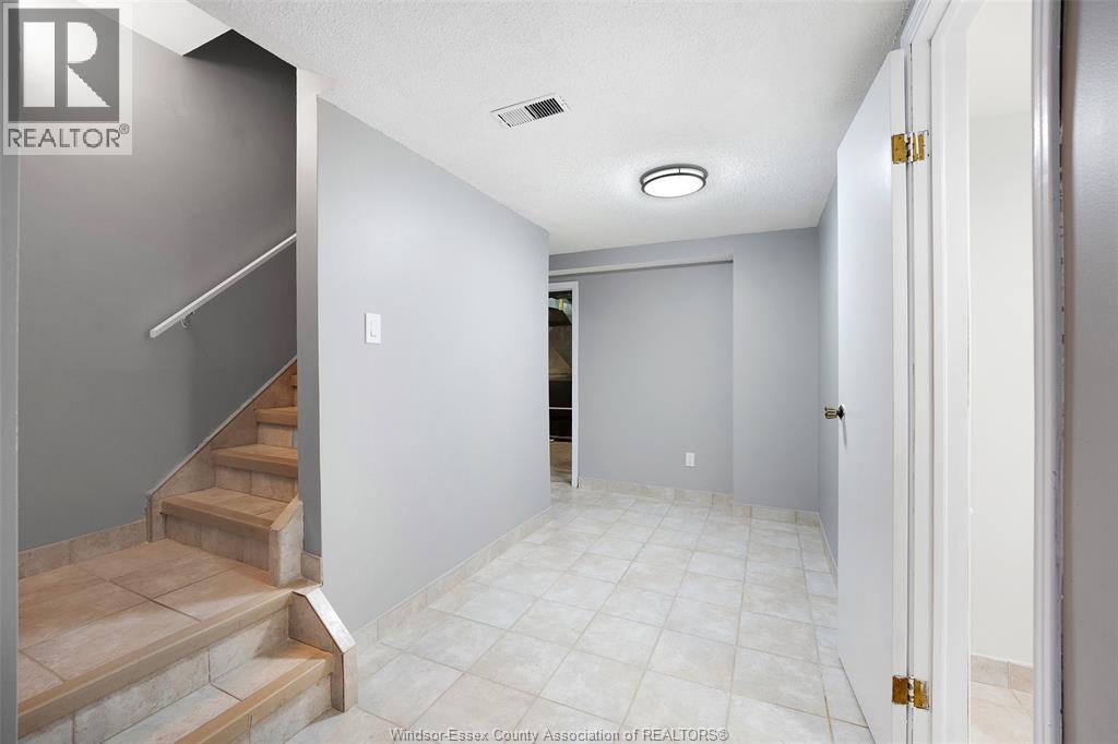 673 Gauthier, Tecumseh, Ontario  N8N 3P7 - Photo 33 - 25028412