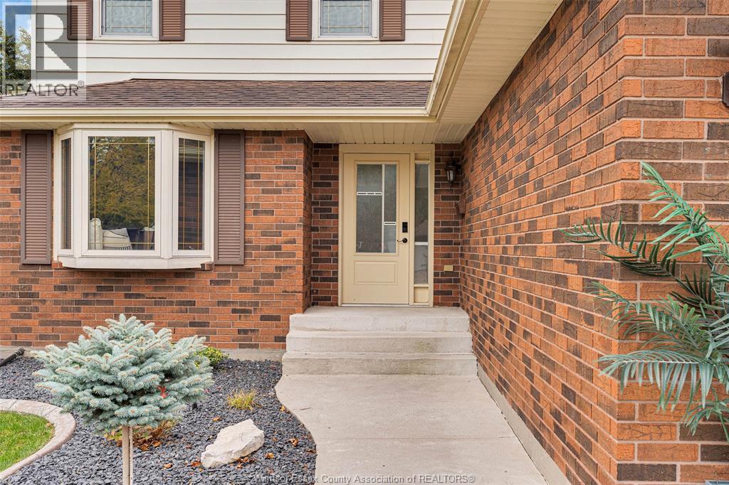 673 Gauthier, Tecumseh, Ontario  N8N 3P7 - Photo 4 - 25028412