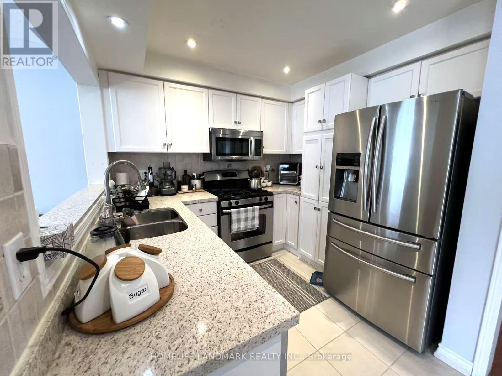 11 Cape Verde Way, Vaughan, Ontario  L6A 2Y6 - Photo 5 - N12531992