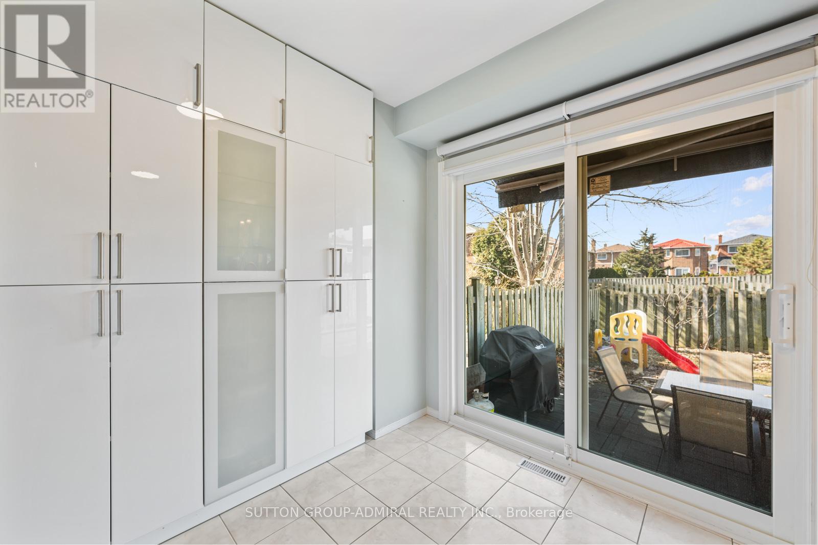 109 Whitney Place, Vaughan, Ontario  L4J 6V6 - Photo 12 - N12532010