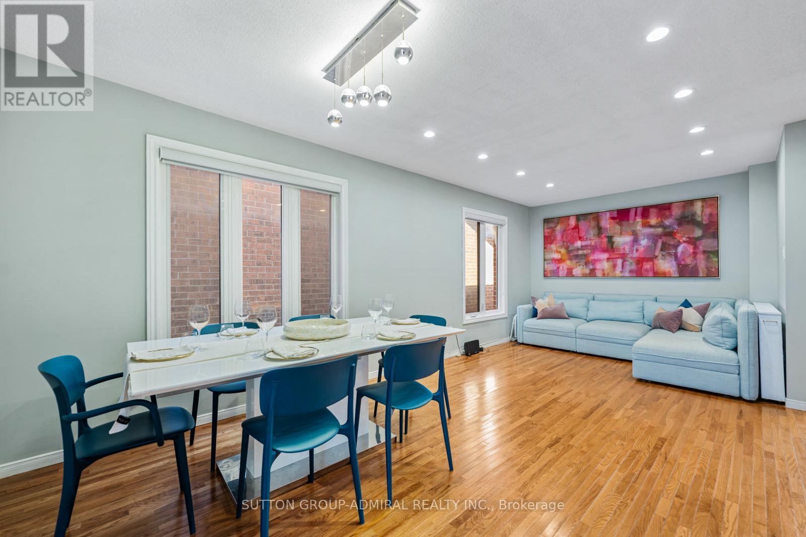 109 Whitney Place, Vaughan, Ontario  L4J 6V6 - Photo 5 - N12532010