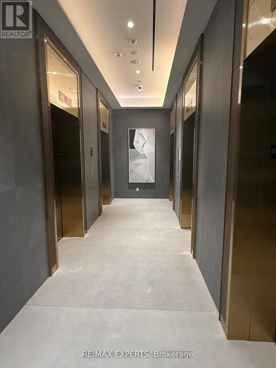 808 - 7890 Jane Street, Vaughan, Ontario  L4K 0K9 - Photo 2 - N12532026