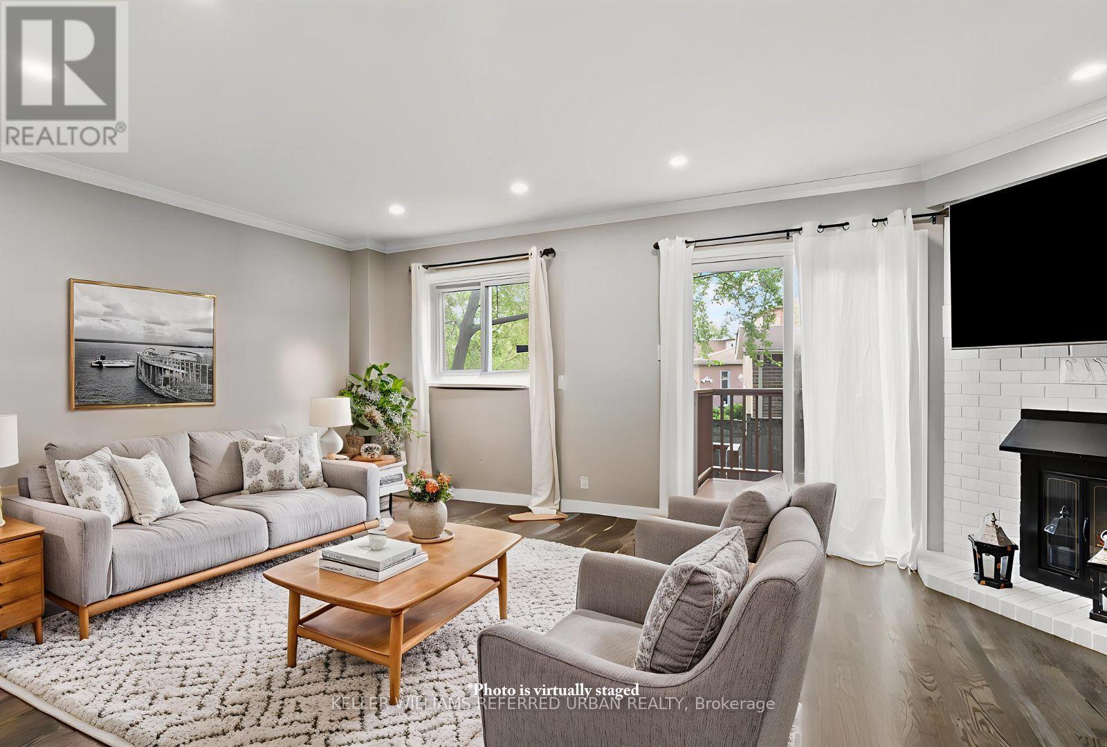 78 Sunshine Drive, Richmond Hill, Ontario  L4C 8H2 - Photo 7 - N12532034