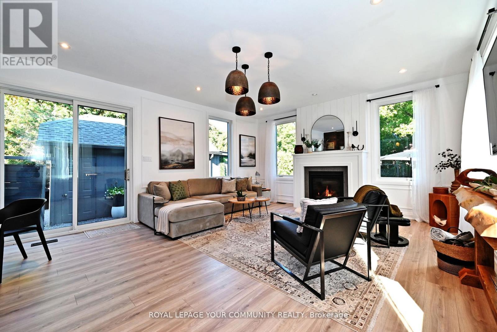 82 Centre Street, Aurora, Ontario  L4G 1J8 - Photo 22 - N12532162