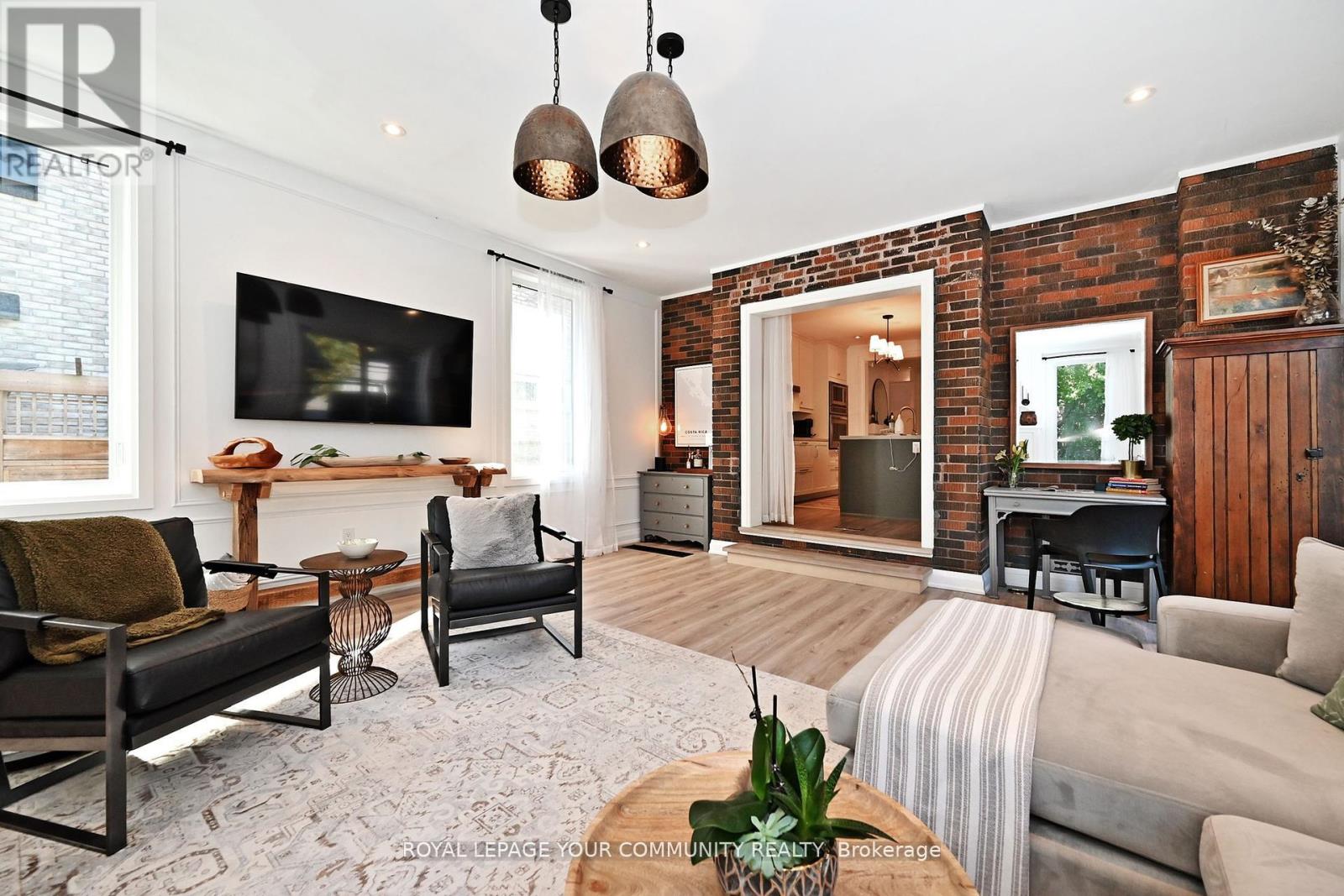 82 Centre Street, Aurora, Ontario  L4G 1J8 - Photo 25 - N12532162