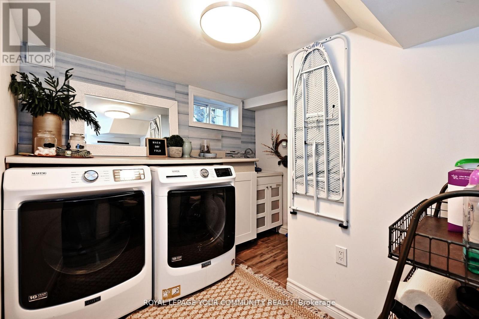 82 Centre Street, Aurora, Ontario  L4G 1J8 - Photo 38 - N12532162