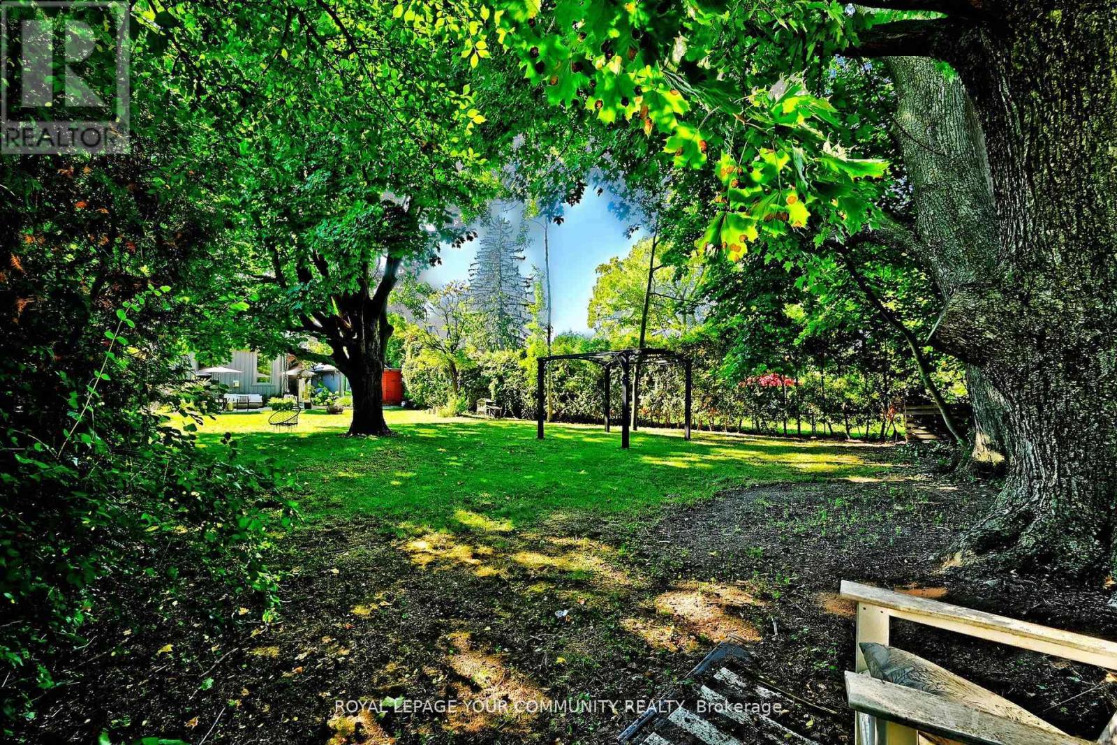 82 Centre Street, Aurora, Ontario  L4G 1J8 - Photo 41 - N12532162