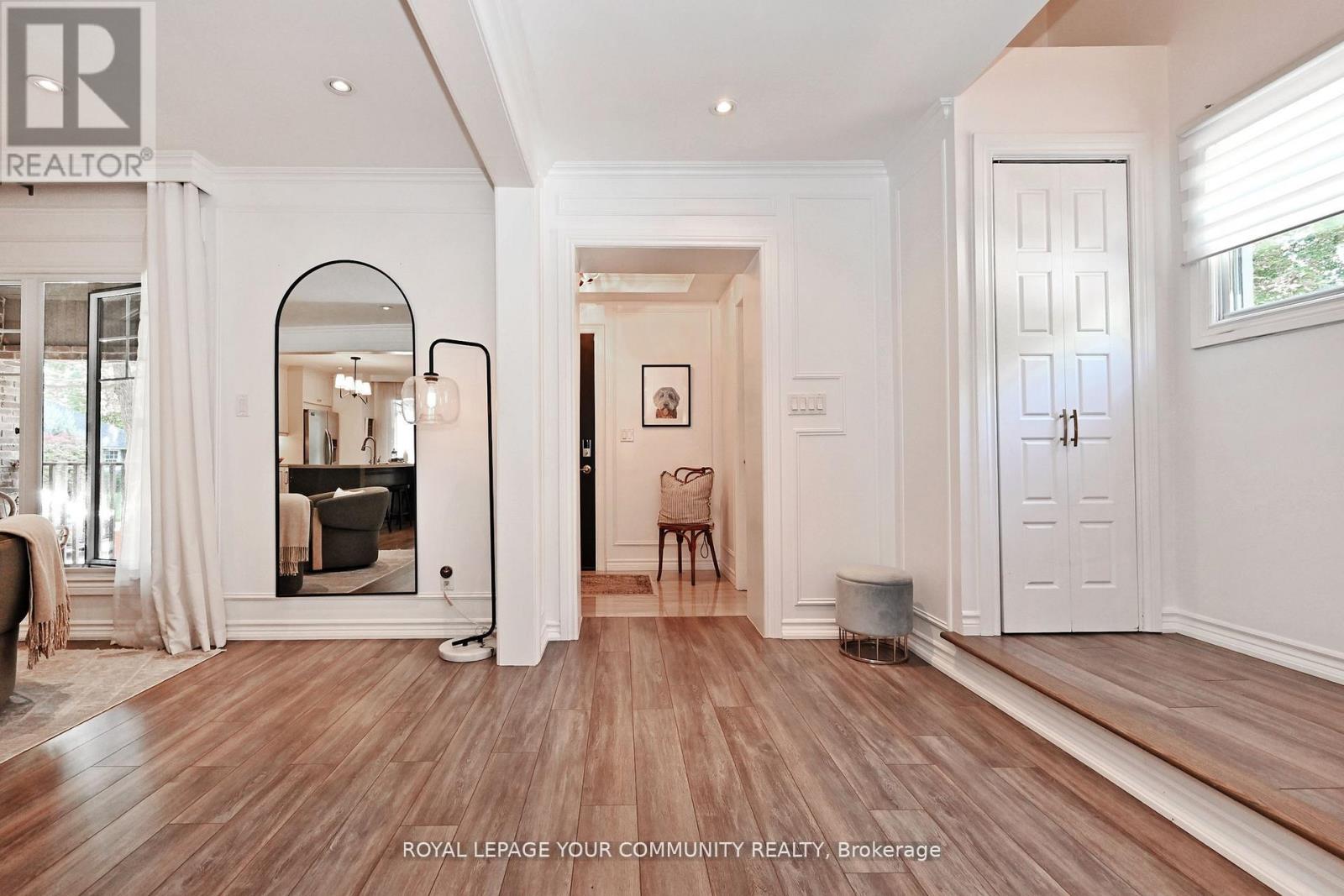 82 Centre Street, Aurora, Ontario  L4G 1J8 - Photo 5 - N12532162