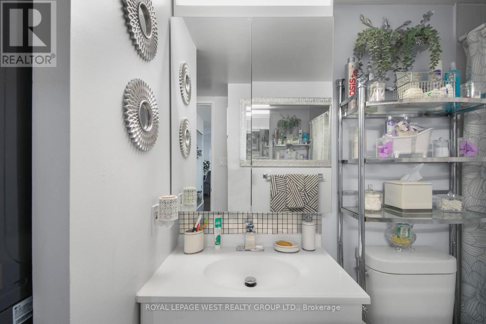 805 - 326 Major Mackenzie Drive E, Richmond Hill, Ontario  L4C 8T4 - Photo 18 - N12532188