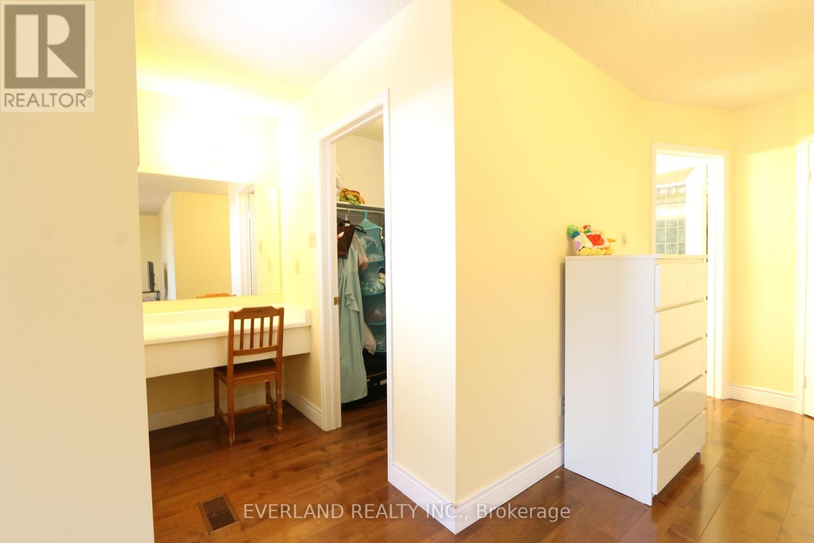 28 Bauer Crescent, Markham, Ontario  L3R 4H4 - Photo 28 - N12532216