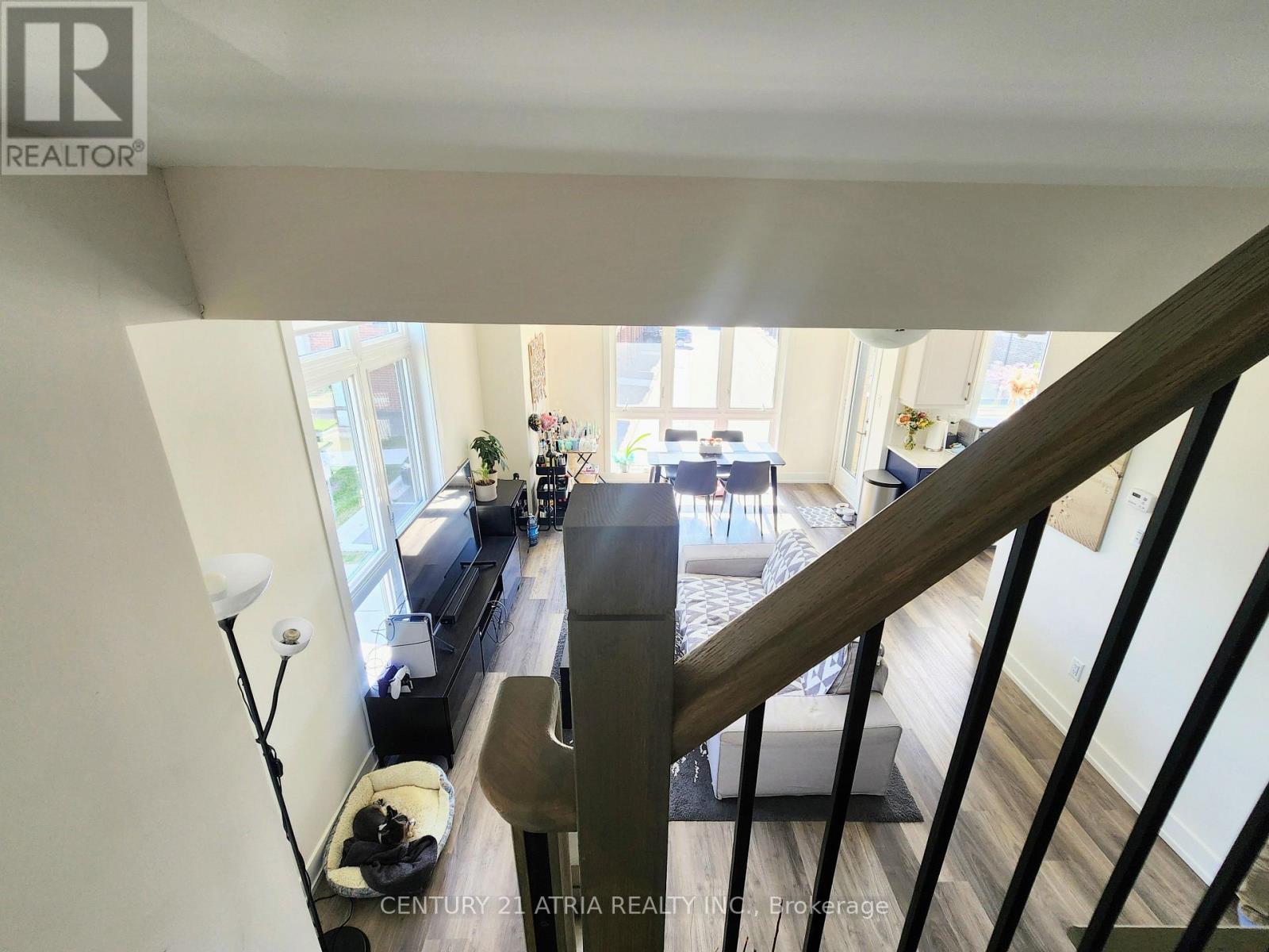 3 - 1 Bond Crescent, Richmond Hill, Ontario  L4E 1J4 - Photo 12 - N12532218