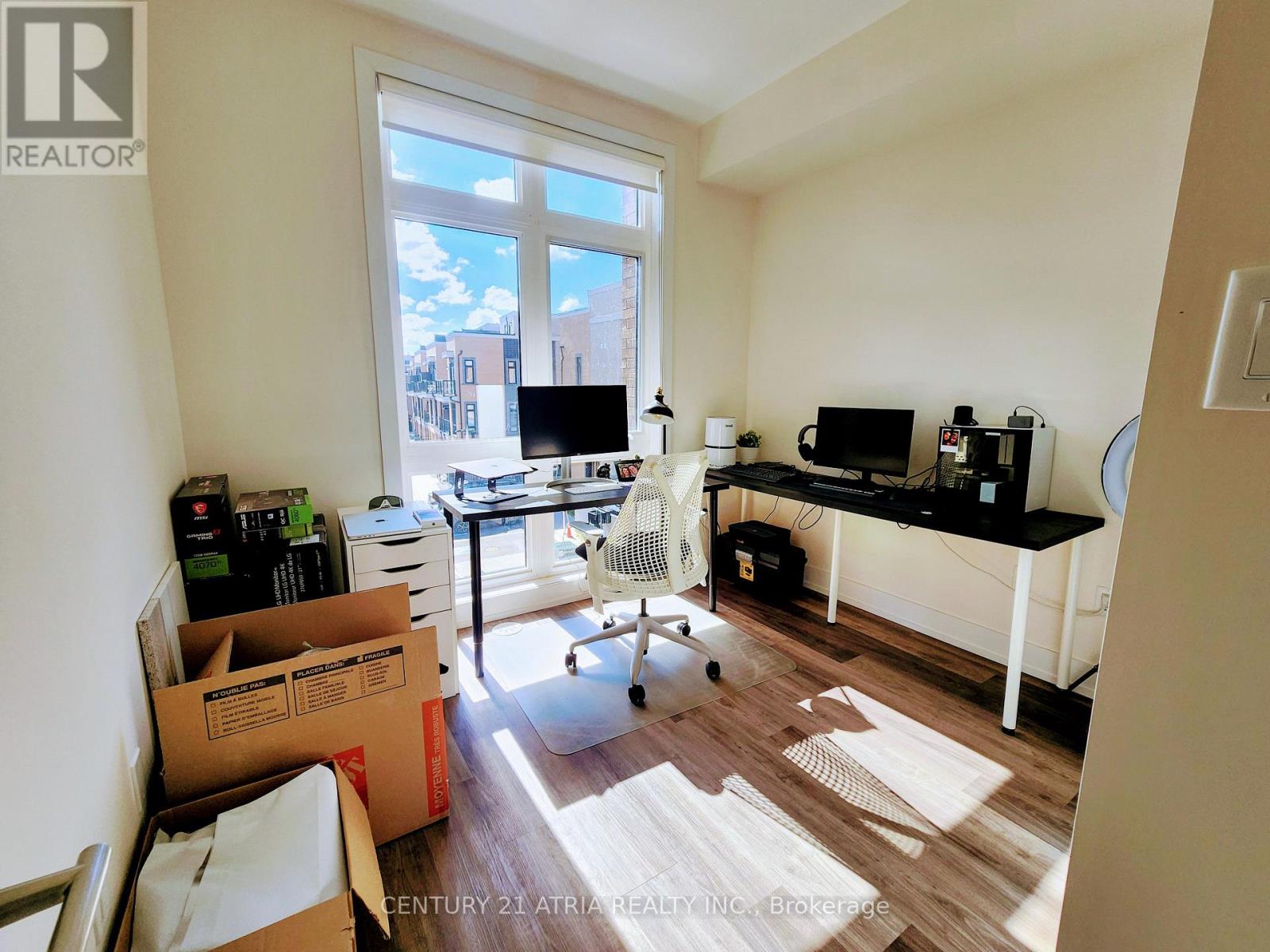 3 - 1 Bond Crescent, Richmond Hill, Ontario  L4E 1J4 - Photo 13 - N12532218