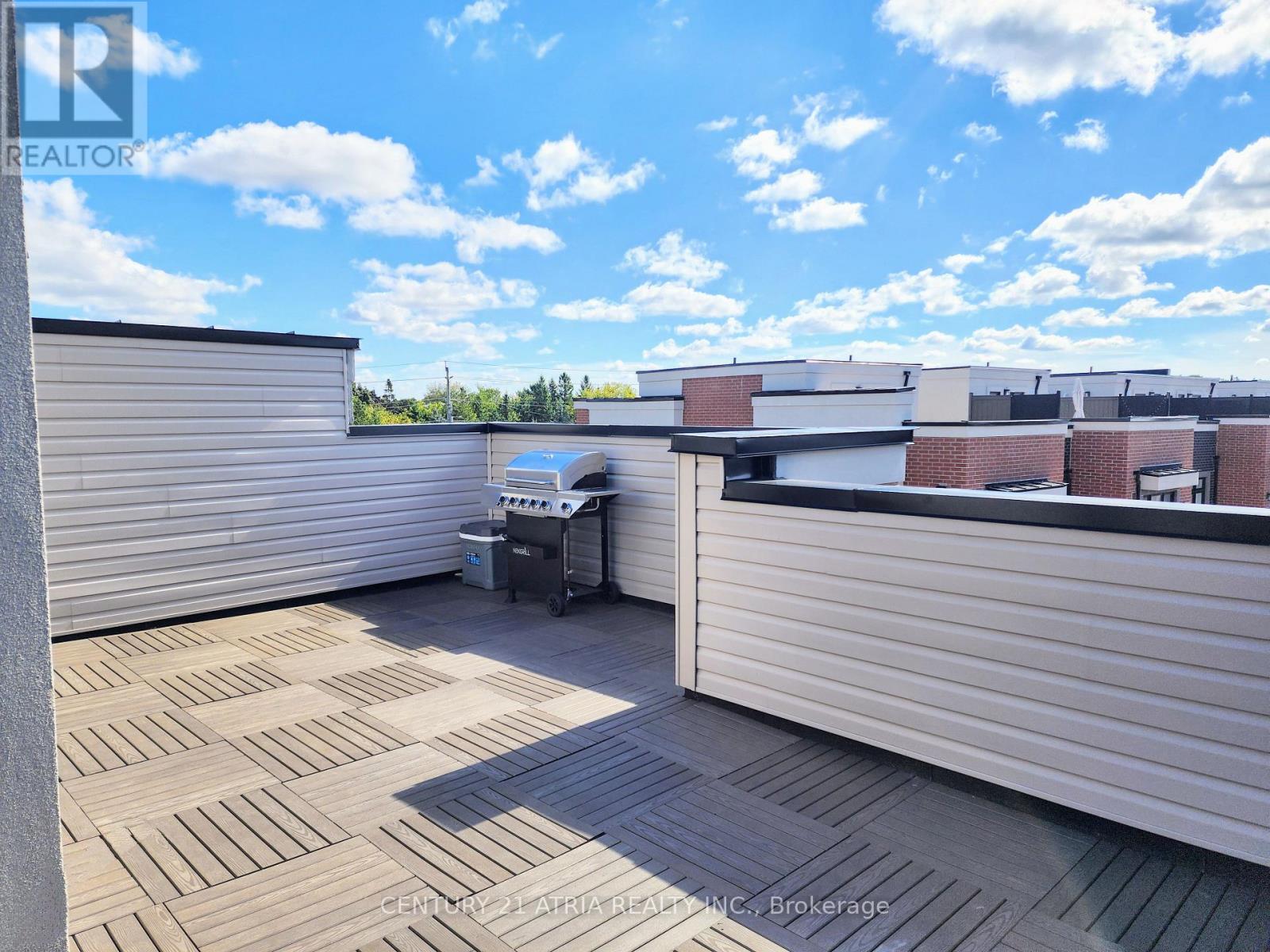 3 - 1 Bond Crescent, Richmond Hill, Ontario  L4E 1J4 - Photo 18 - N12532218