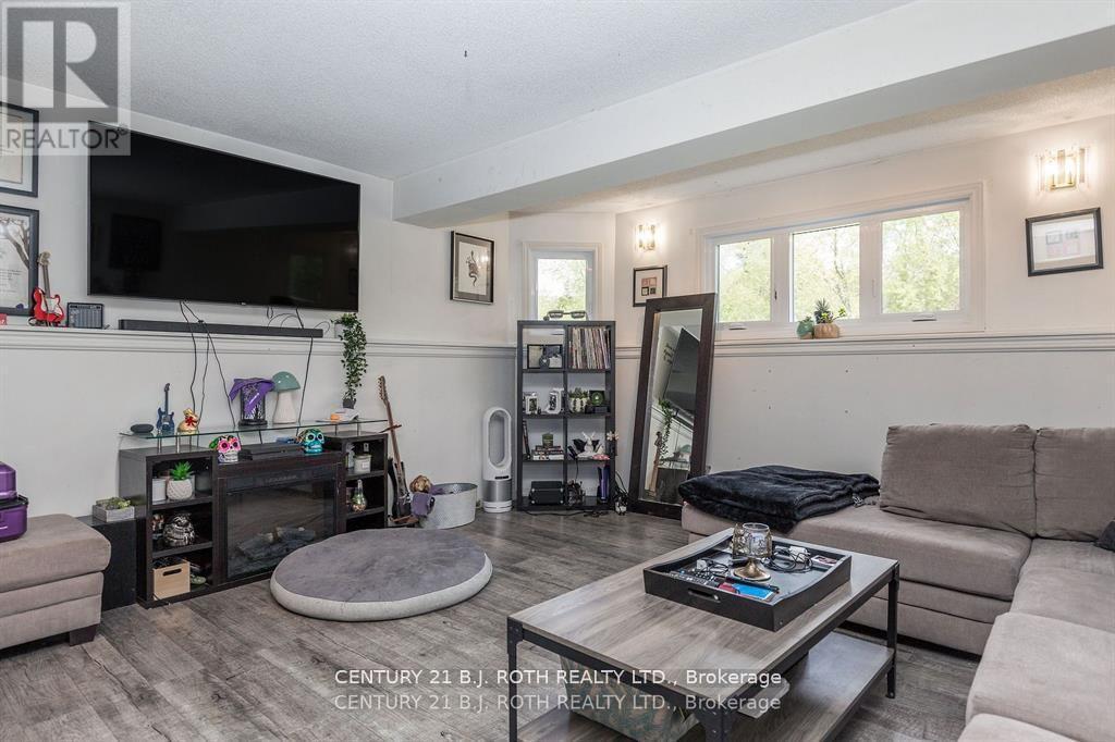 7972 County 13 Road, Adjala-Tosorontio, Ontario  L0M 1M0 - Photo 19 - N12532234