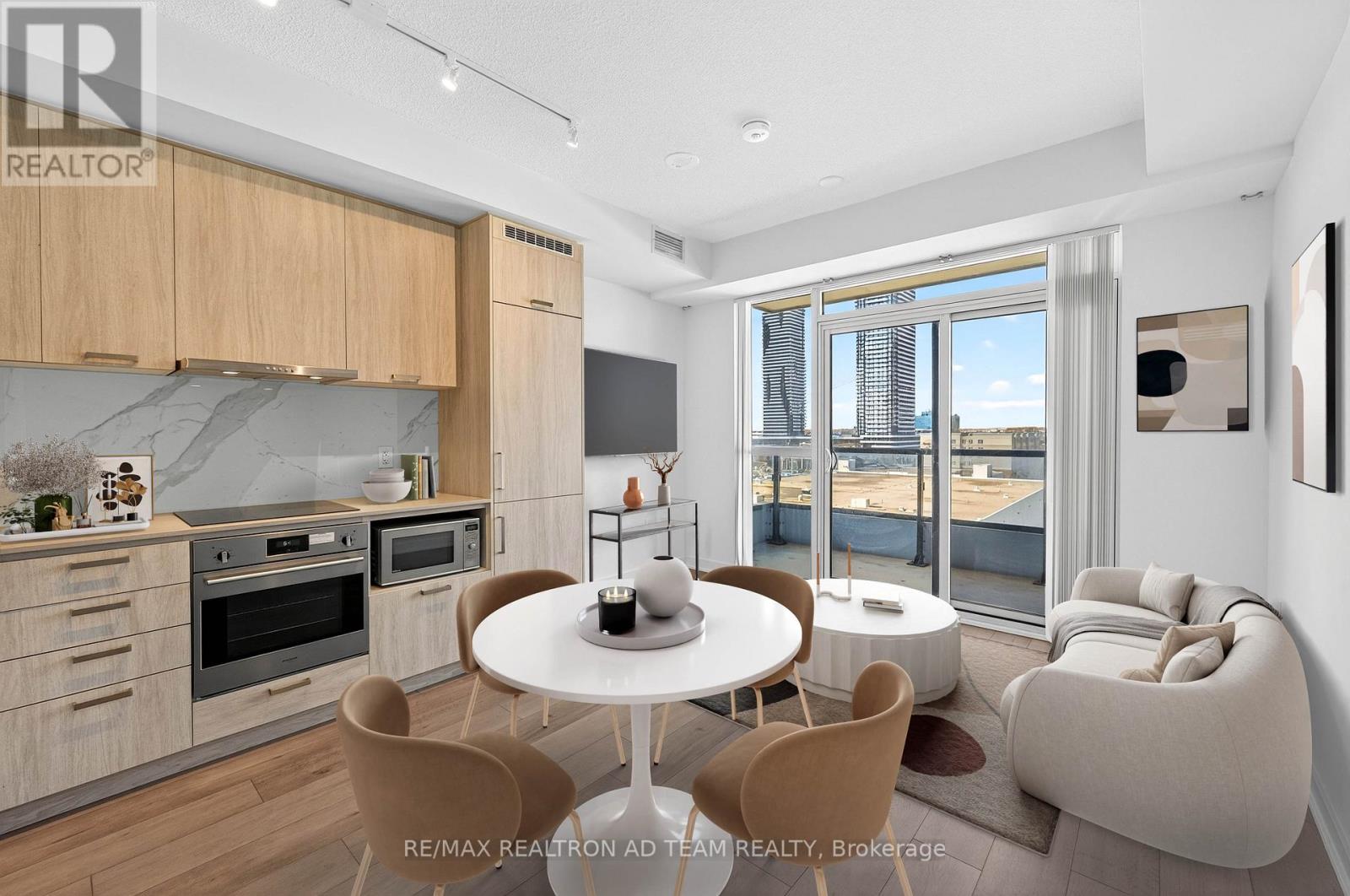 717 - 10 Honeycrisp Crescent, Vaughan, Ontario  L4K 0M7 - Photo 10 - N12532246