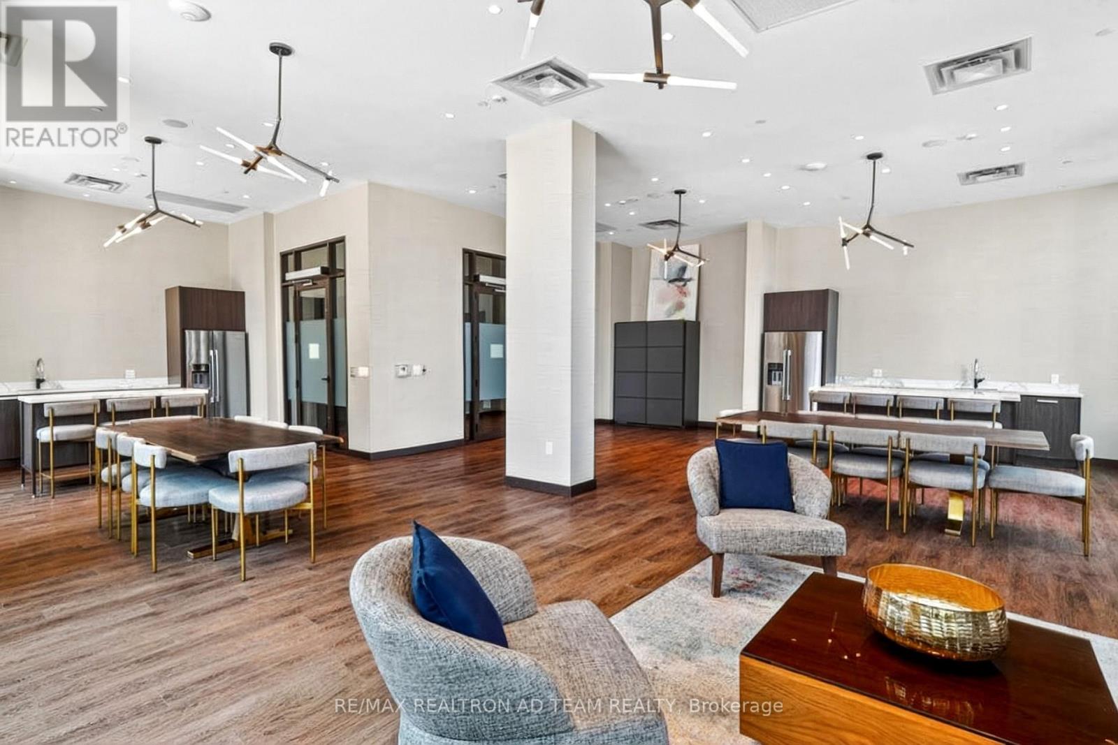 717 - 10 Honeycrisp Crescent, Vaughan, Ontario  L4K 0M7 - Photo 30 - N12532246