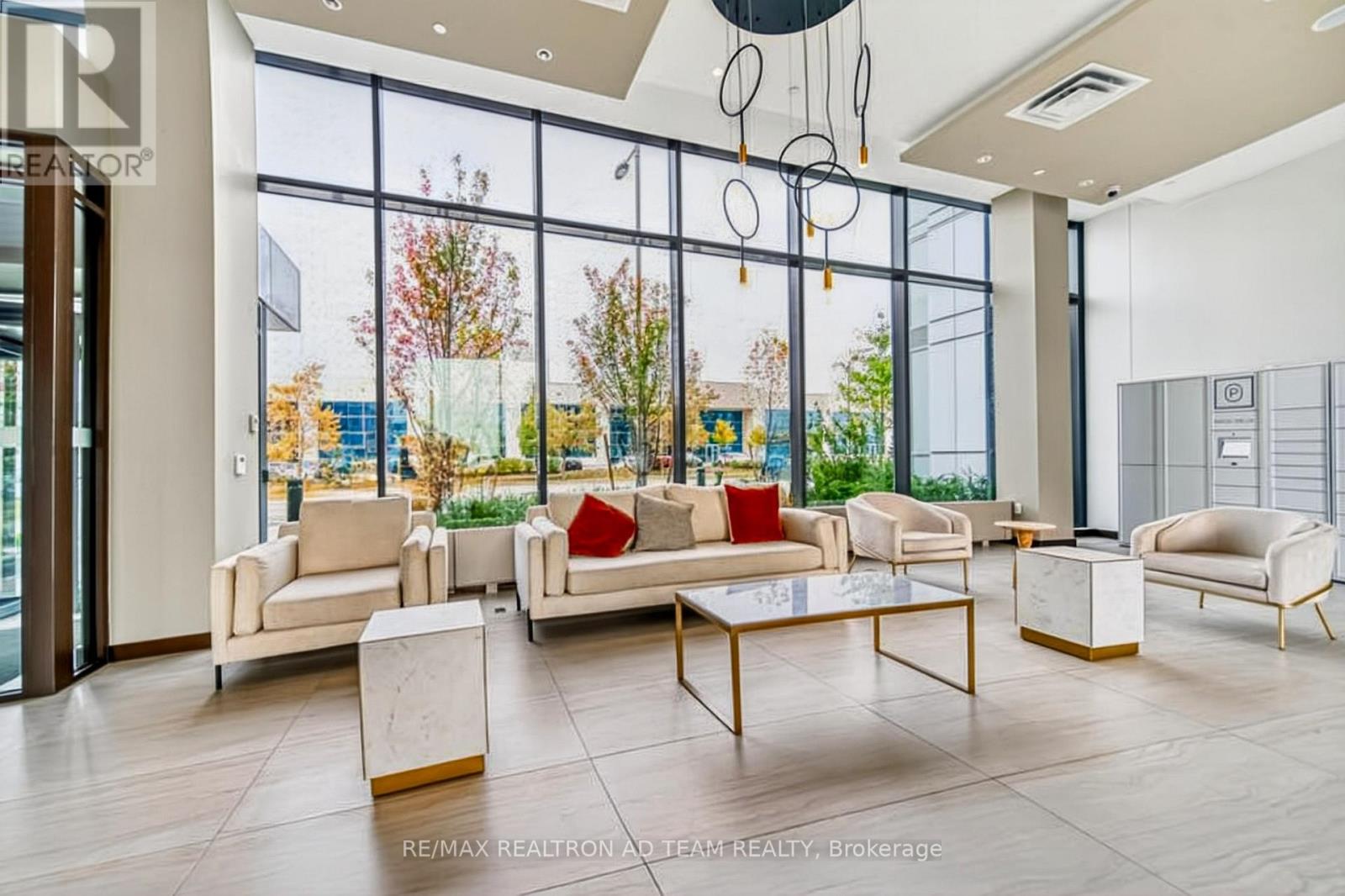 717 - 10 Honeycrisp Crescent, Vaughan, Ontario  L4K 0M7 - Photo 4 - N12532246