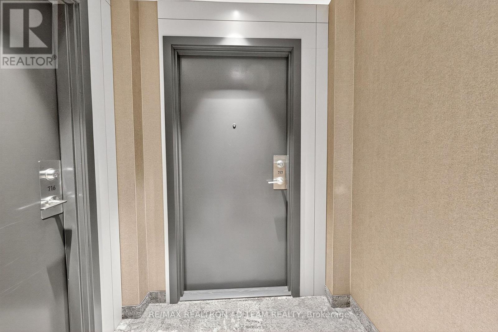 717 - 10 Honeycrisp Crescent, Vaughan, Ontario  L4K 0M7 - Photo 6 - N12532246