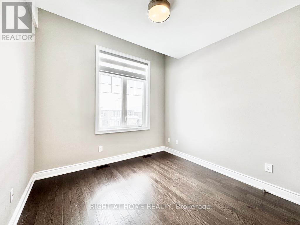 17 Periwinkle Road, Springwater, Ontario  L9X 2C8 - Photo 12 - S12532042