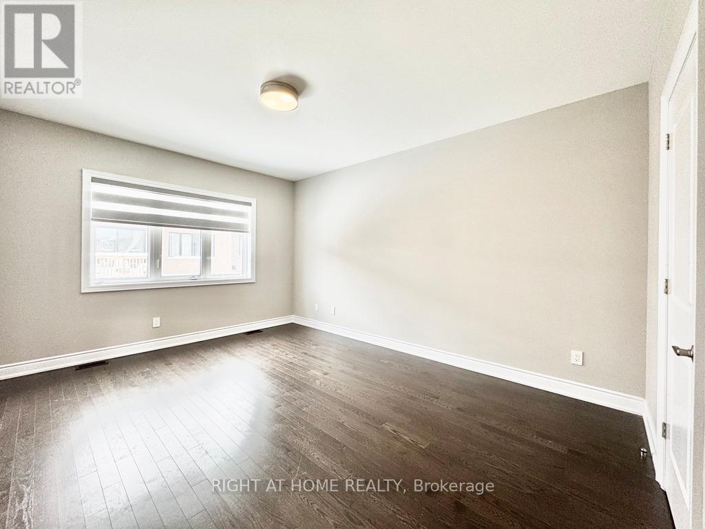 17 Periwinkle Road, Springwater, Ontario  L9X 2C8 - Photo 7 - S12532042