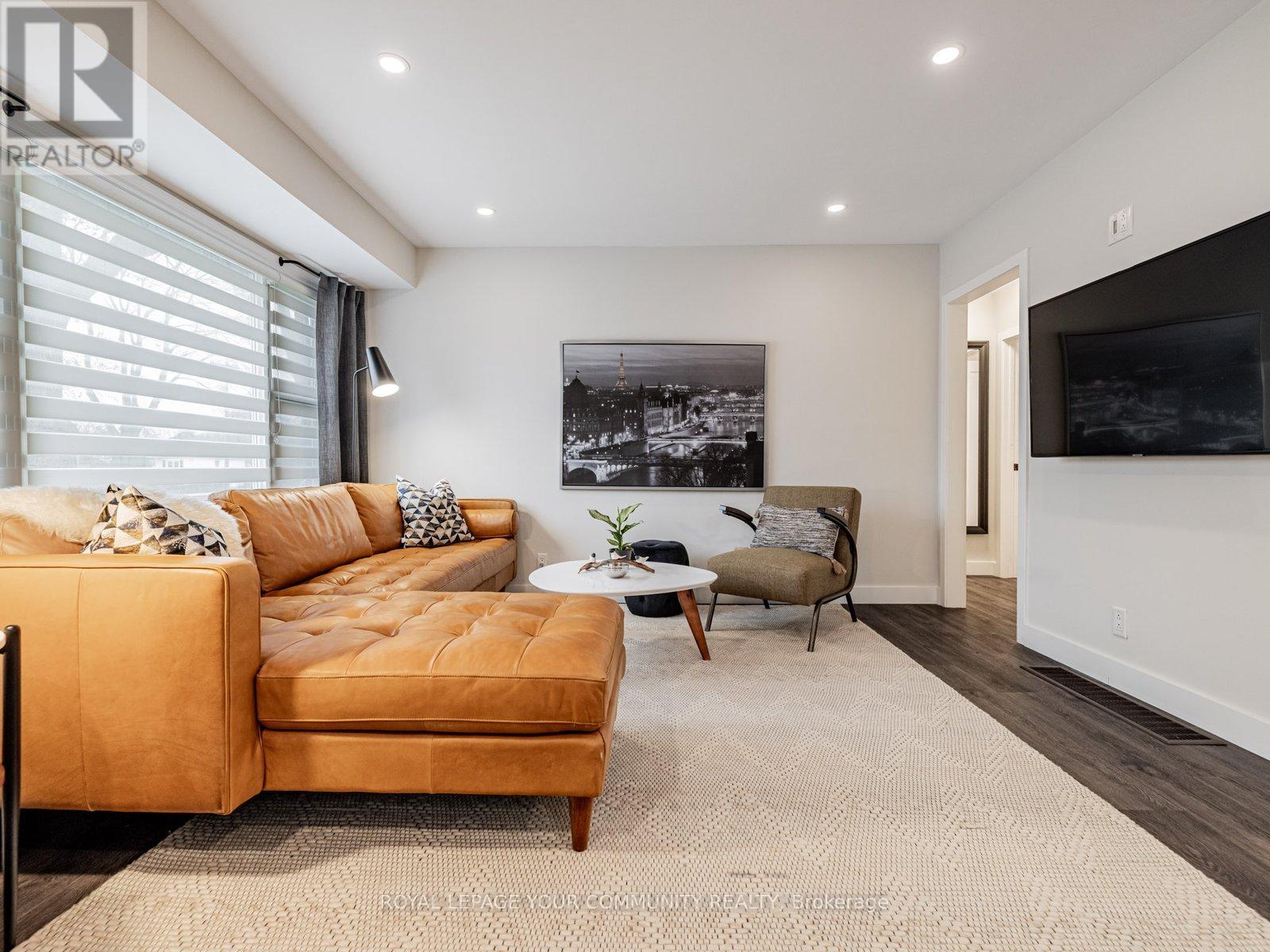 6 Newton Street, Barrie, Ontario  L4M 3N3 - Photo 5 - S12532080