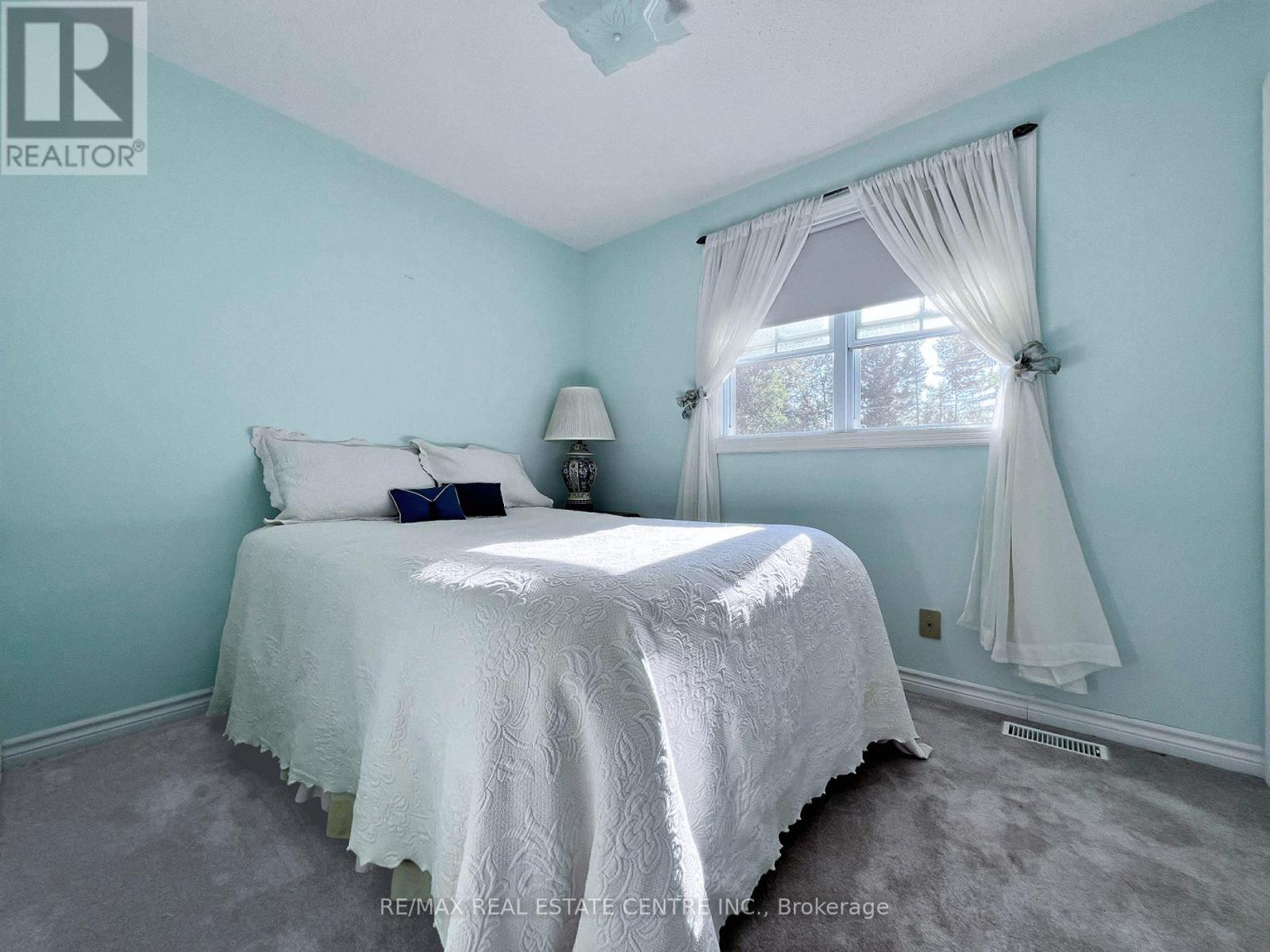 135 Christopher Avenue, Wasaga Beach, Ontario  L9Z 1S4 - Photo 11 - S12532138