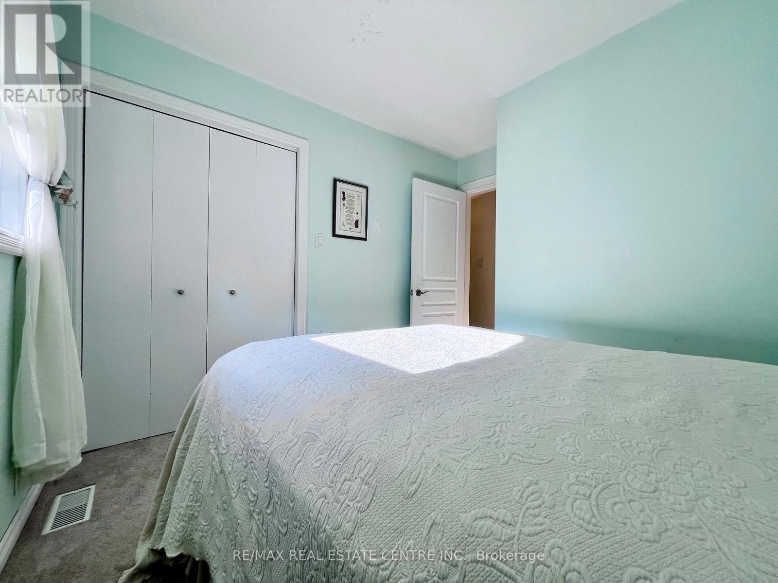 135 Christopher Avenue, Wasaga Beach, Ontario  L9Z 1S4 - Photo 12 - S12532138