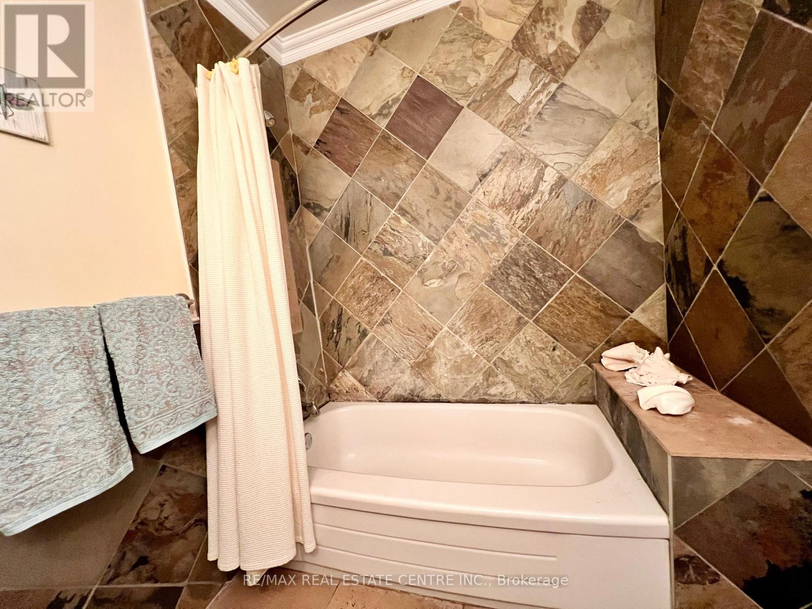 135 Christopher Avenue, Wasaga Beach, Ontario  L9Z 1S4 - Photo 22 - S12532138