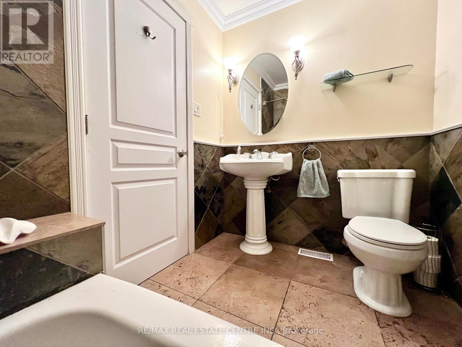 135 Christopher Avenue, Wasaga Beach, Ontario  L9Z 1S4 - Photo 23 - S12532138