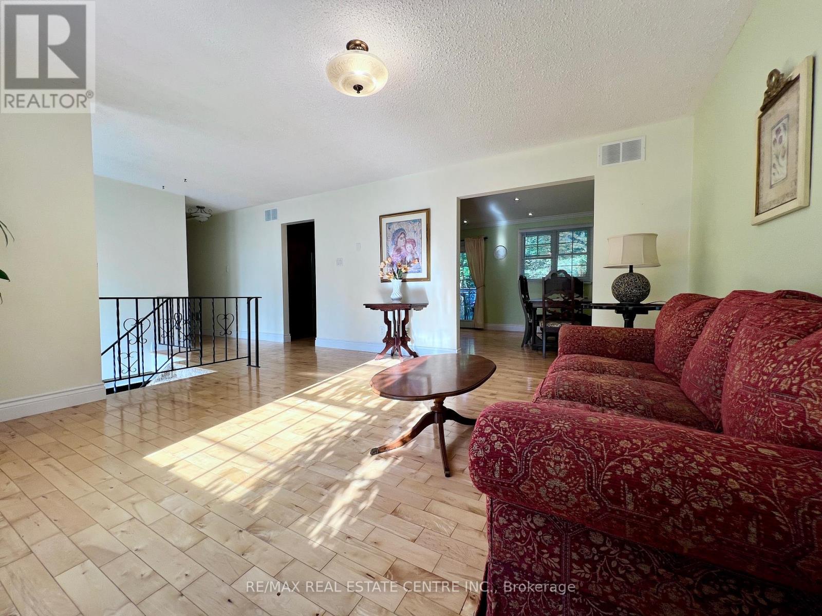 135 Christopher Avenue, Wasaga Beach, Ontario  L9Z 1S4 - Photo 6 - S12532138