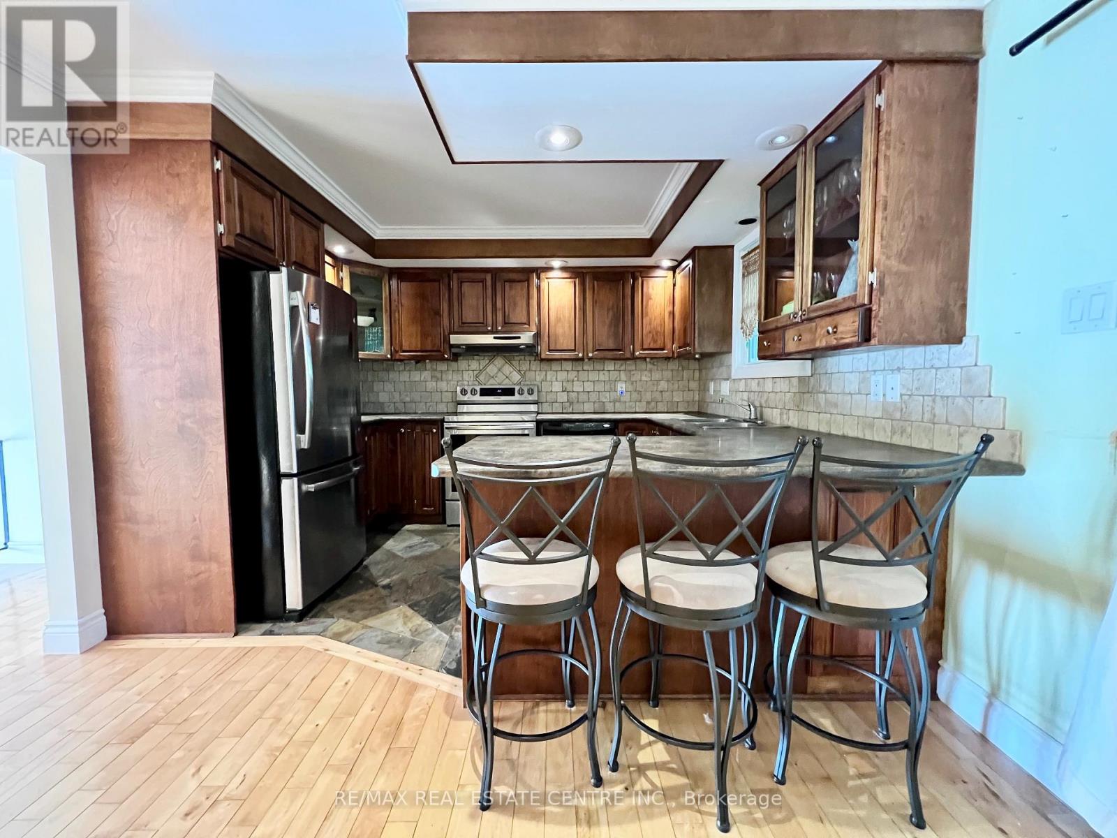 135 Christopher Avenue, Wasaga Beach, Ontario  L9Z 1S4 - Photo 8 - S12532138