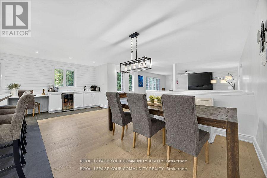 135 Huronwoods Drive, Oro-Medonte, Ontario  L0K 1E0 - Photo 16 - S12532144