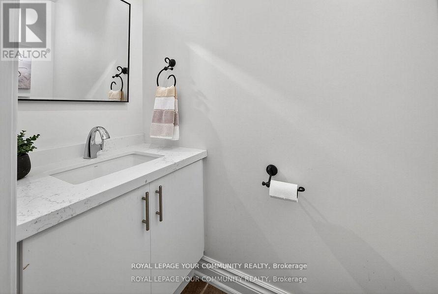 135 Huronwoods Drive, Oro-Medonte, Ontario  L0K 1E0 - Photo 26 - S12532144