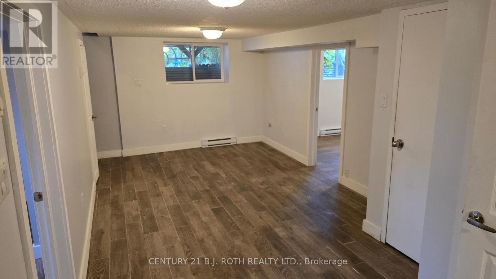 121 Cumberland Street, Barrie, Ontario  L4N 2P8 - Photo 7 - S12532178