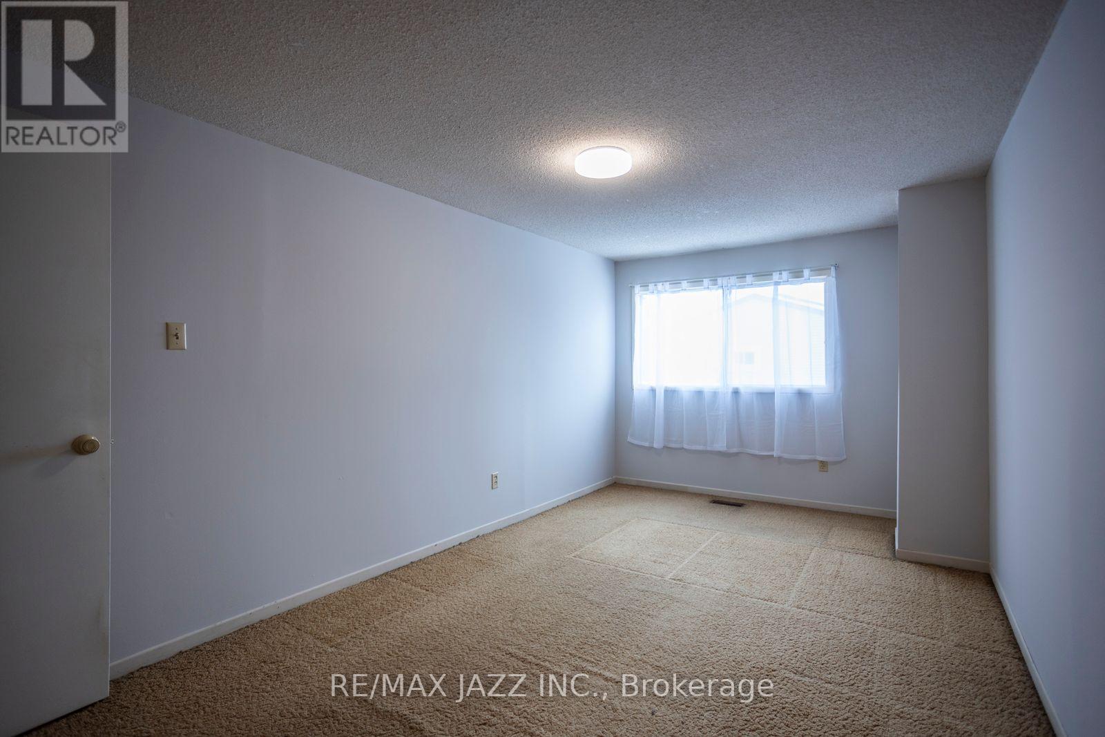 77 Caronia Square, Toronto, Ontario M1B 2Z9 - Photo 15 - E12532392