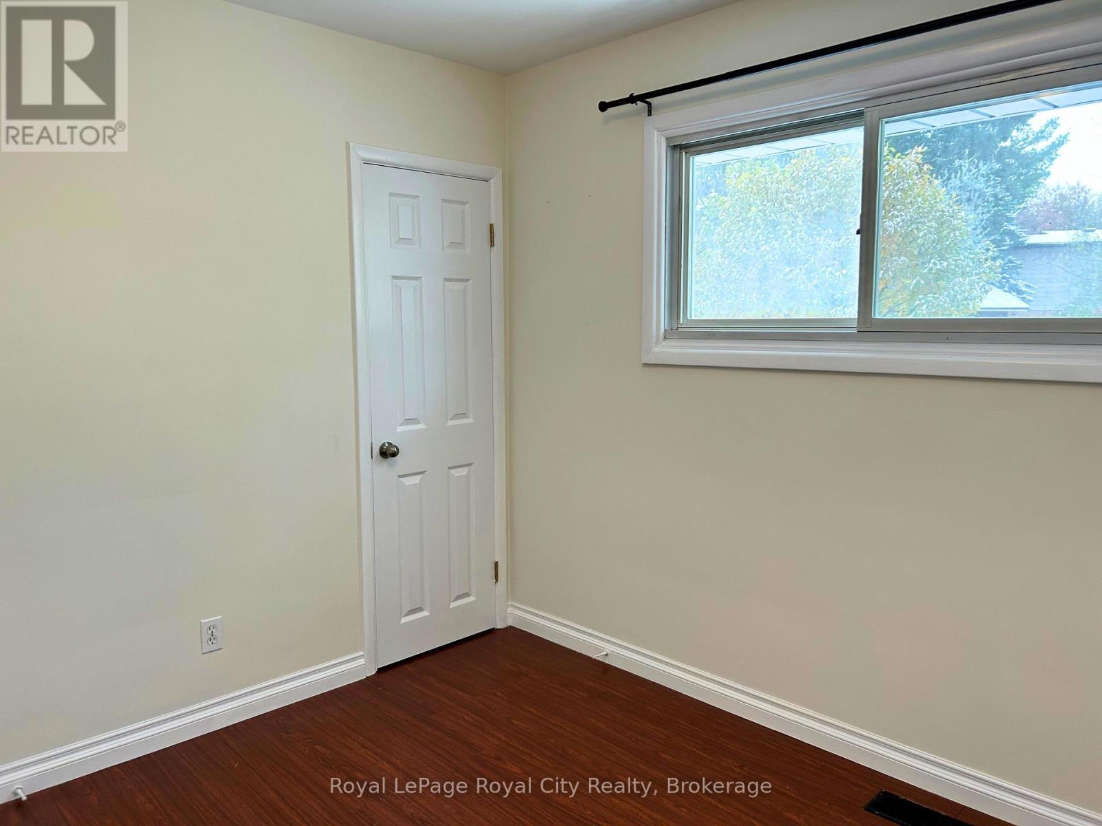 Upper - 182 Metcalfe Street, Guelph, Ontario  N1E 4Y3 - Photo 16 - X12532260