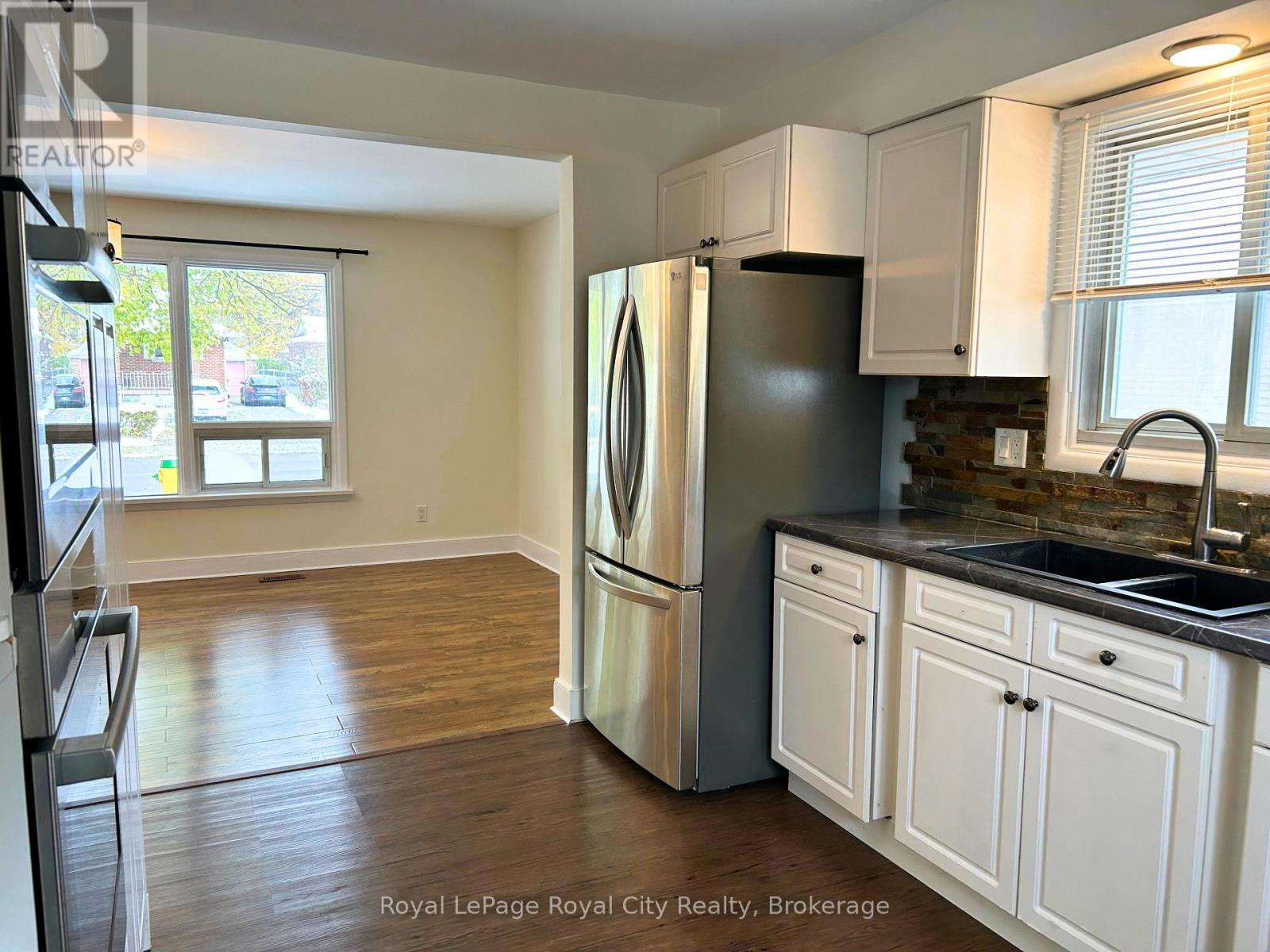 Upper - 182 Metcalfe Street, Guelph, Ontario  N1E 4Y3 - Photo 4 - X12532260