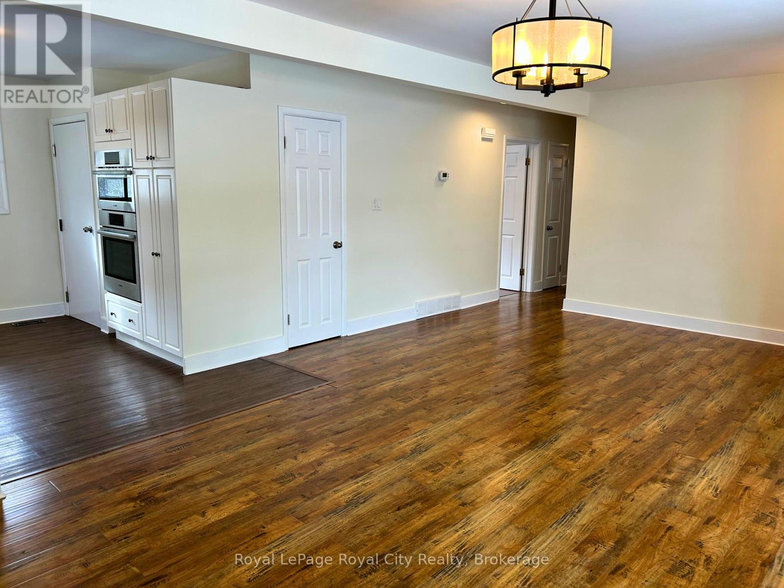 Upper - 182 Metcalfe Street, Guelph, Ontario  N1E 4Y3 - Photo 9 - X12532260