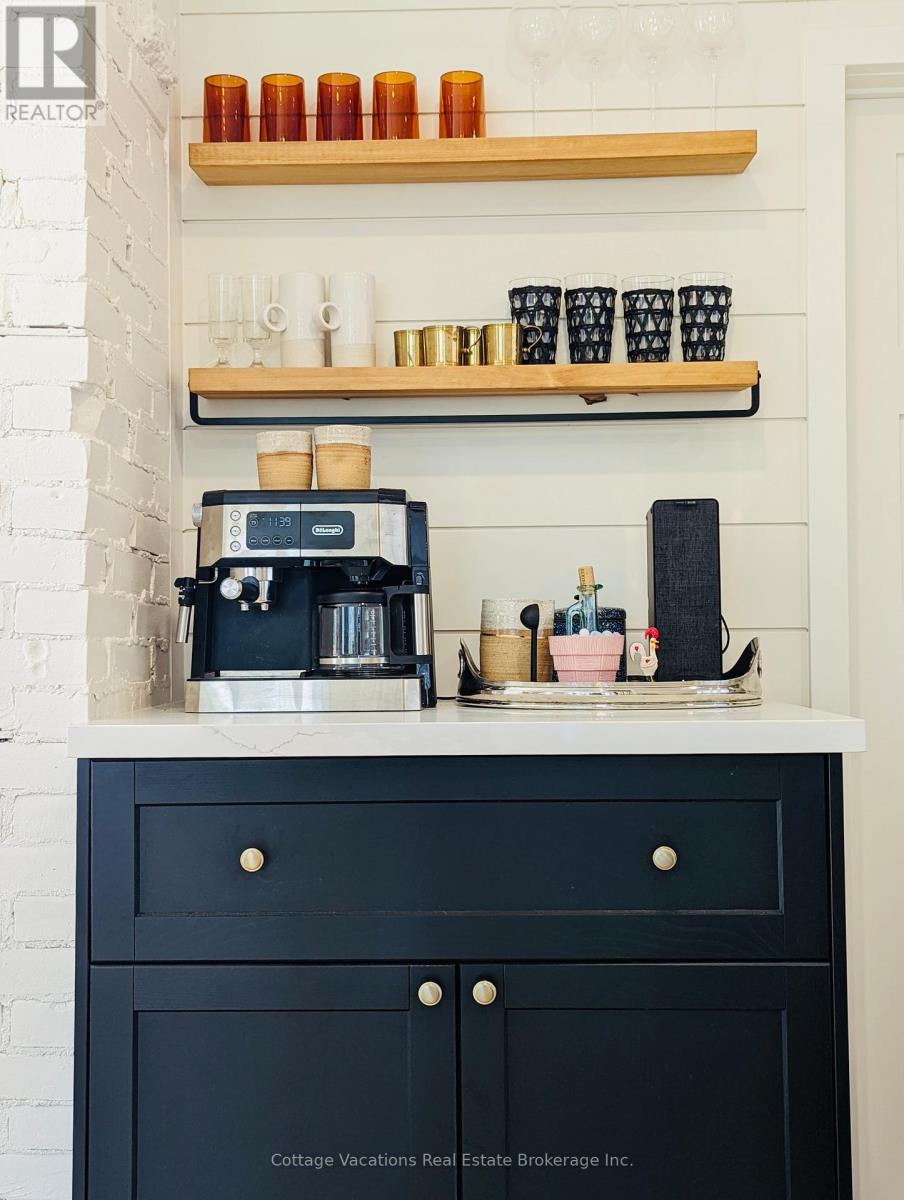 929 Muskoka 3 Road N, Huntsville, Ontario  P1H 1E2 - Photo 16 - X12532336