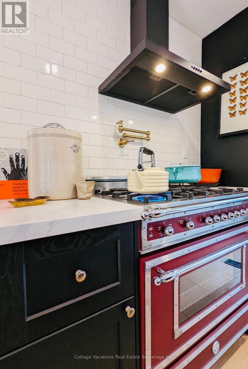 929 Muskoka 3 Road N, Huntsville, Ontario  P1H 1E2 - Photo 20 - X12532336