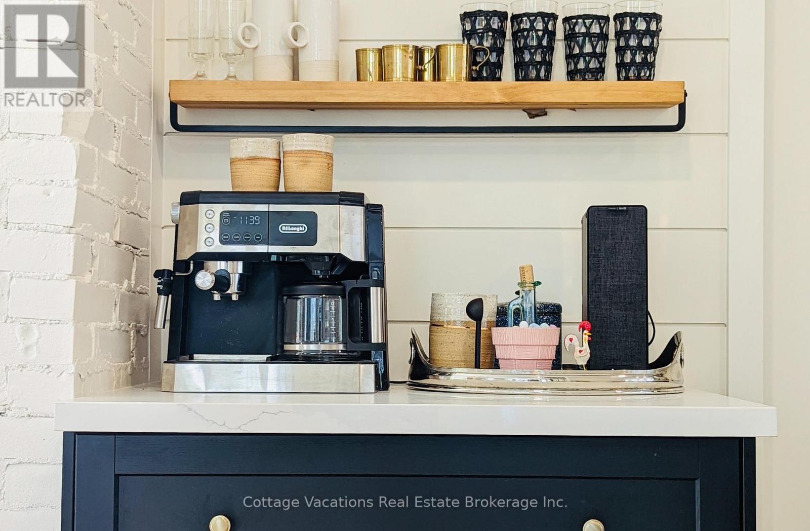 929 Muskoka 3 Road N, Huntsville, Ontario  P1H 1E2 - Photo 7 - X12532336