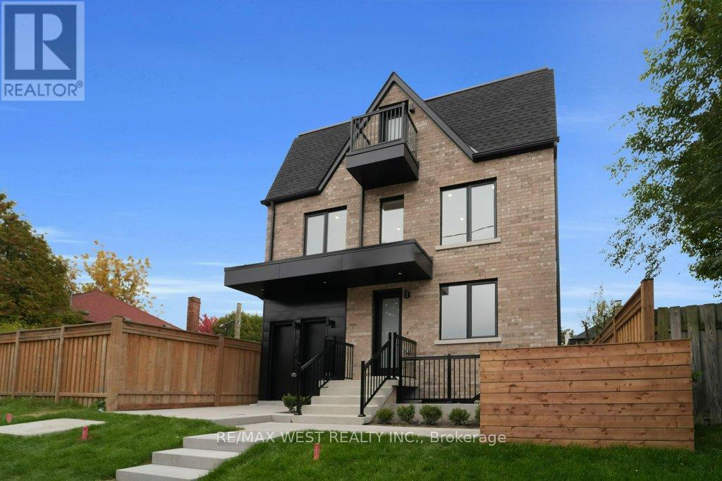 B - 661 Winona Drive, Toronto (Oakwood Village), Ontario  M6C 3V6 - Photo 33 - C12470391