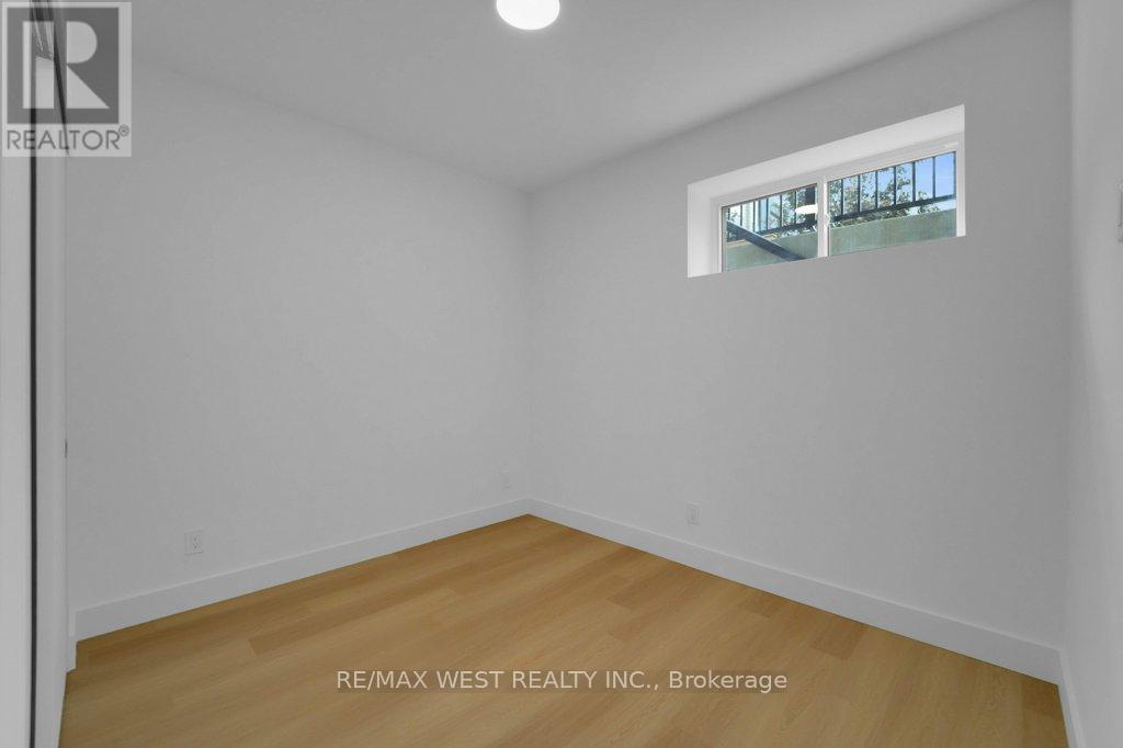 A - 661 Winona Drive, Toronto (Oakwood Village), Ontario  M6C 3V6 - Photo 16 - C12470393